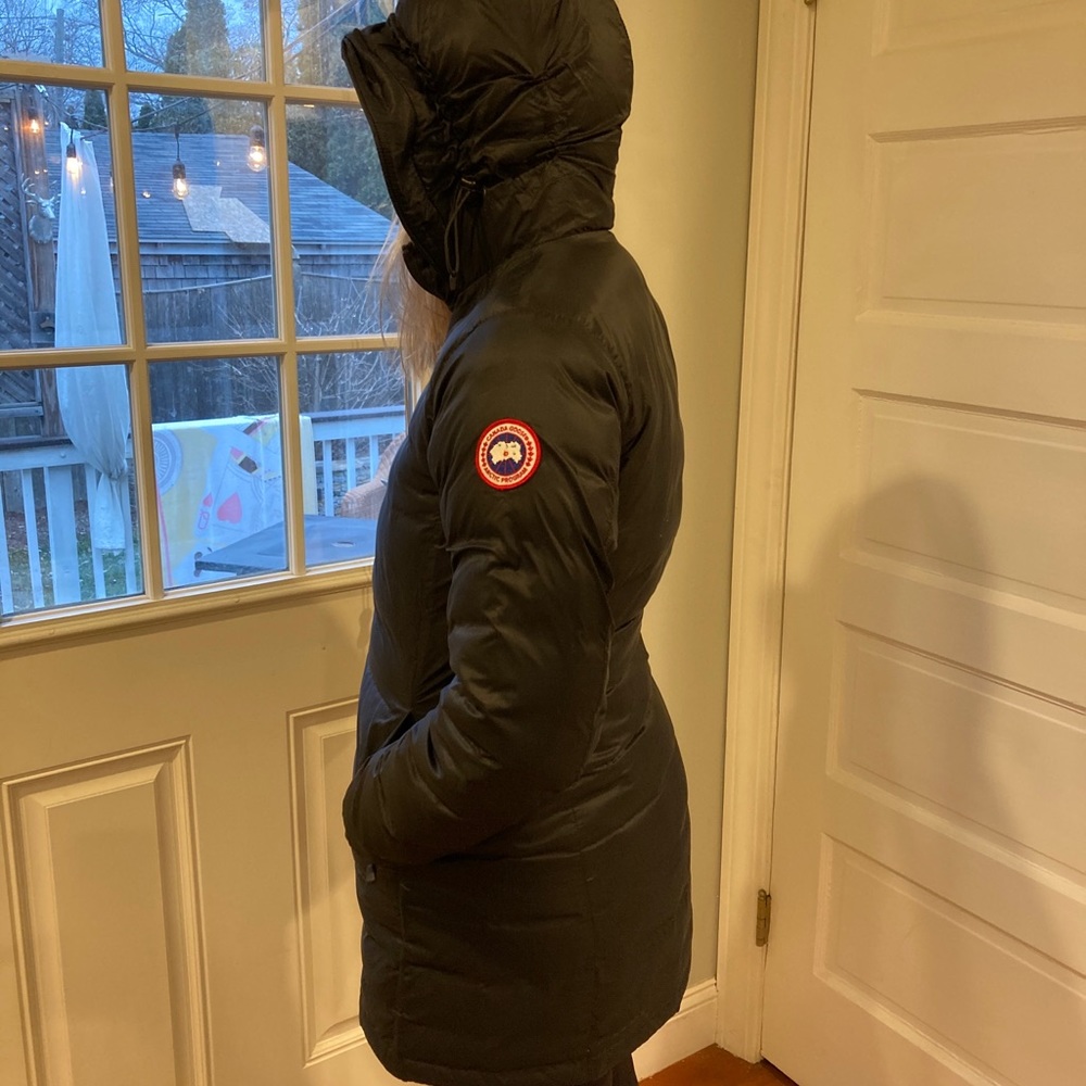 CANADA GOOSE JACKET- GREAT CONDITION